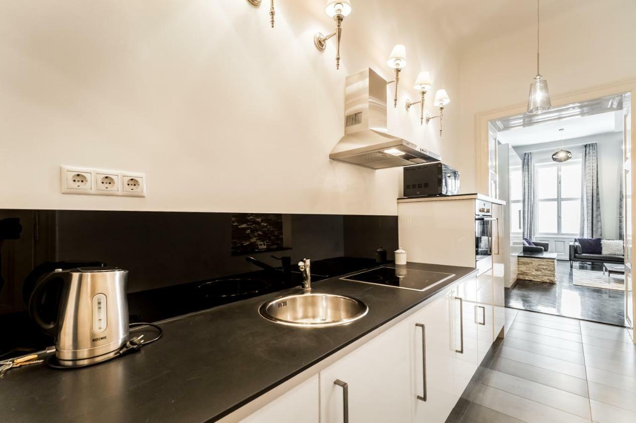 Bpr B&W Elegant Home بودابست المظهر الخارجي الصورة