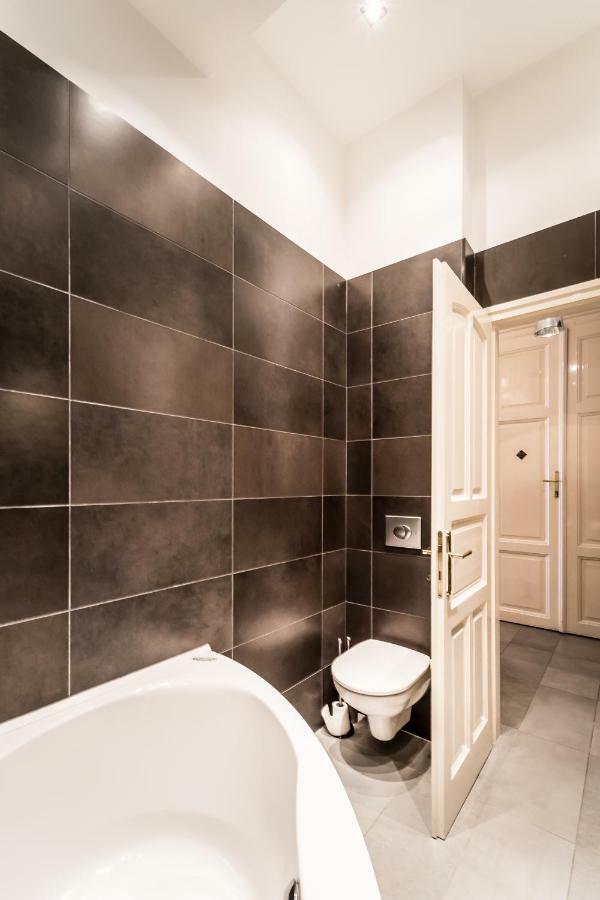 Bpr B&W Elegant Home بودابست المظهر الخارجي الصورة